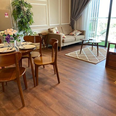De Lavelle Suites @ Timur Bay Seafront Residence กวนตัน ภายนอก รูปภาพ