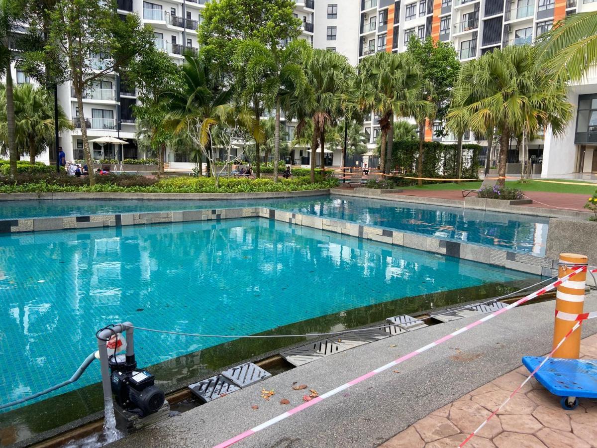 De Lavelle Suites @ Timur Bay Seafront Residence กวนตัน ภายนอก รูปภาพ