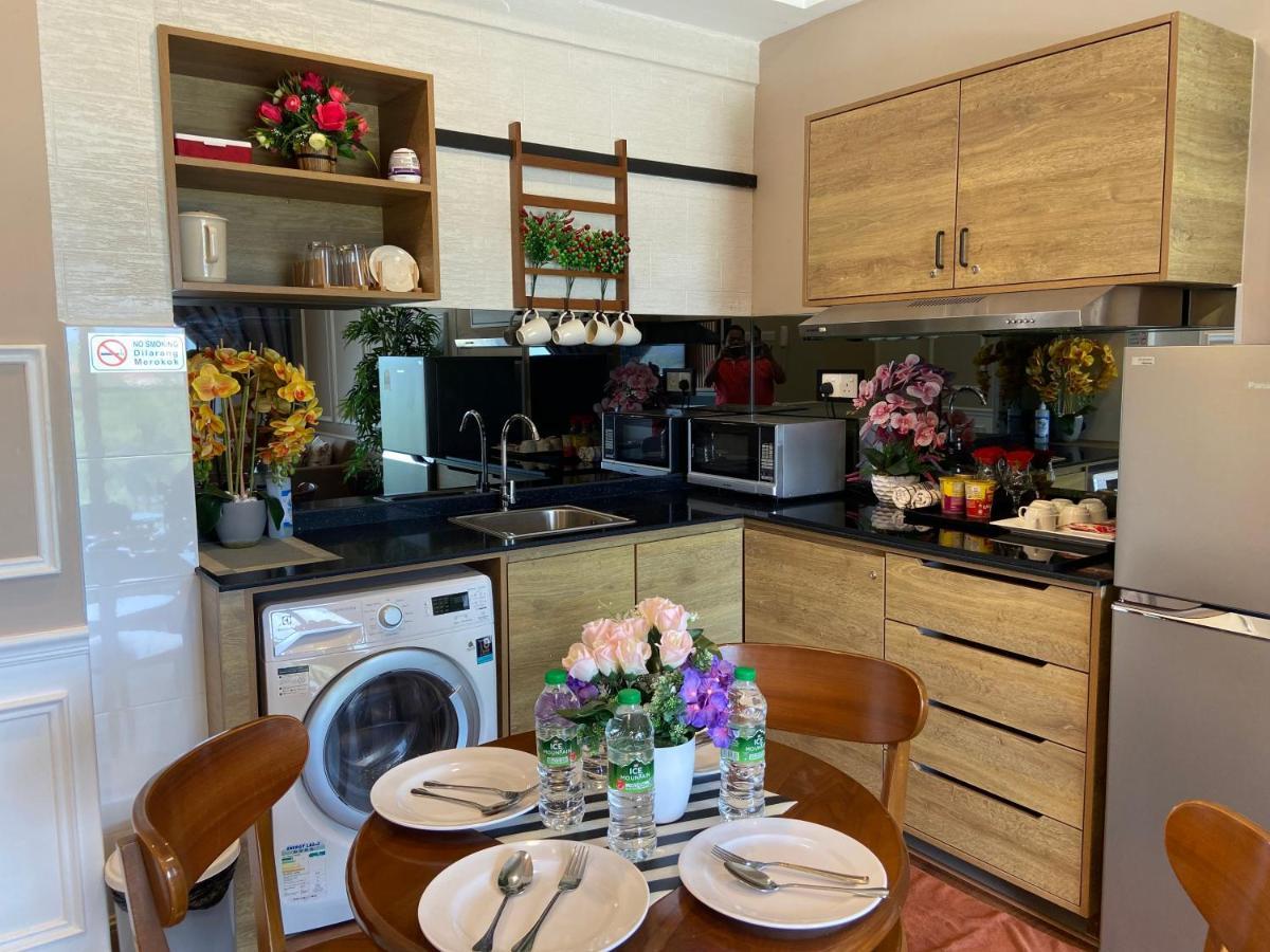 De Lavelle Suites @ Timur Bay Seafront Residence กวนตัน ภายนอก รูปภาพ
