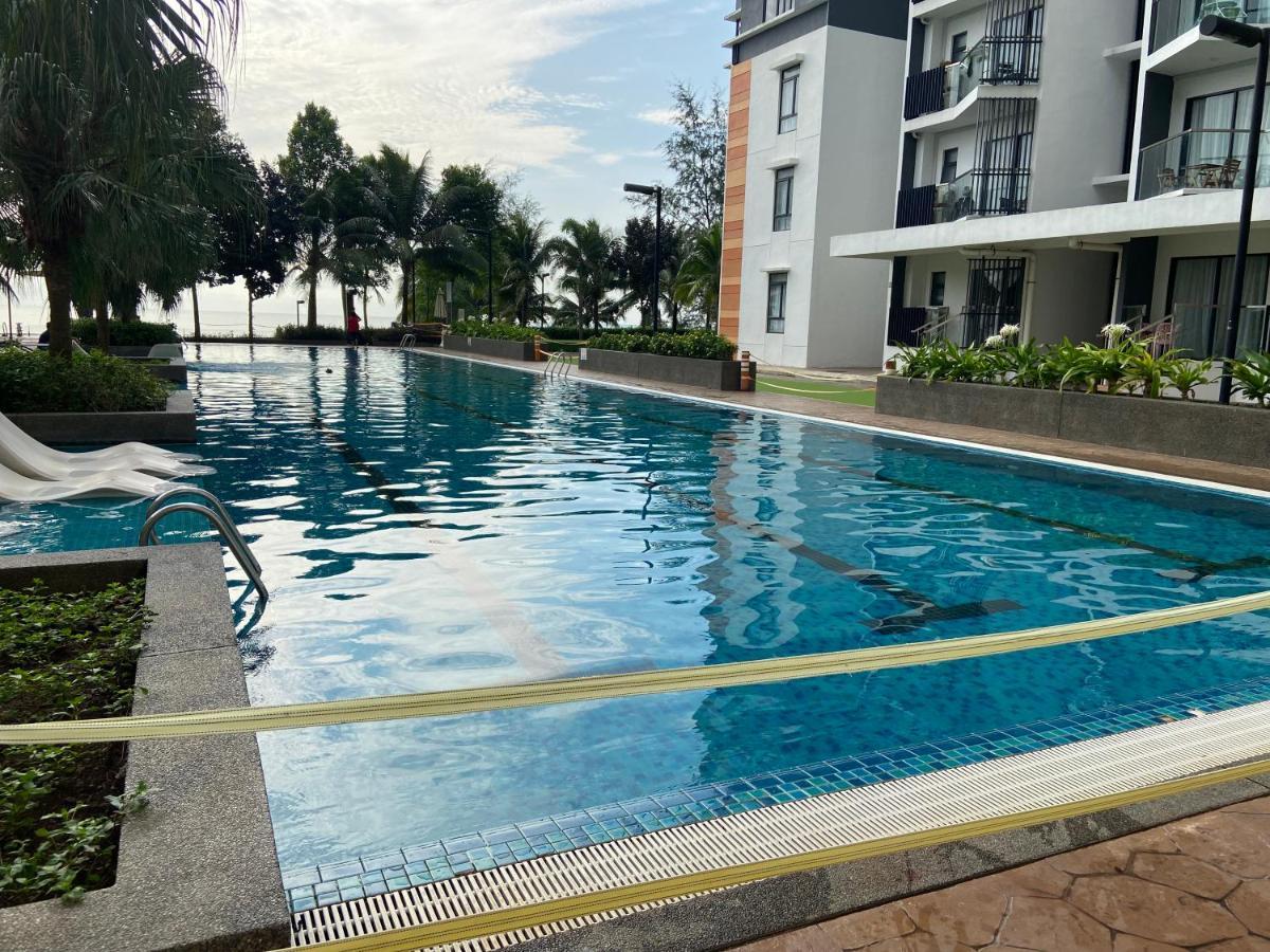De Lavelle Suites @ Timur Bay Seafront Residence กวนตัน ภายนอก รูปภาพ