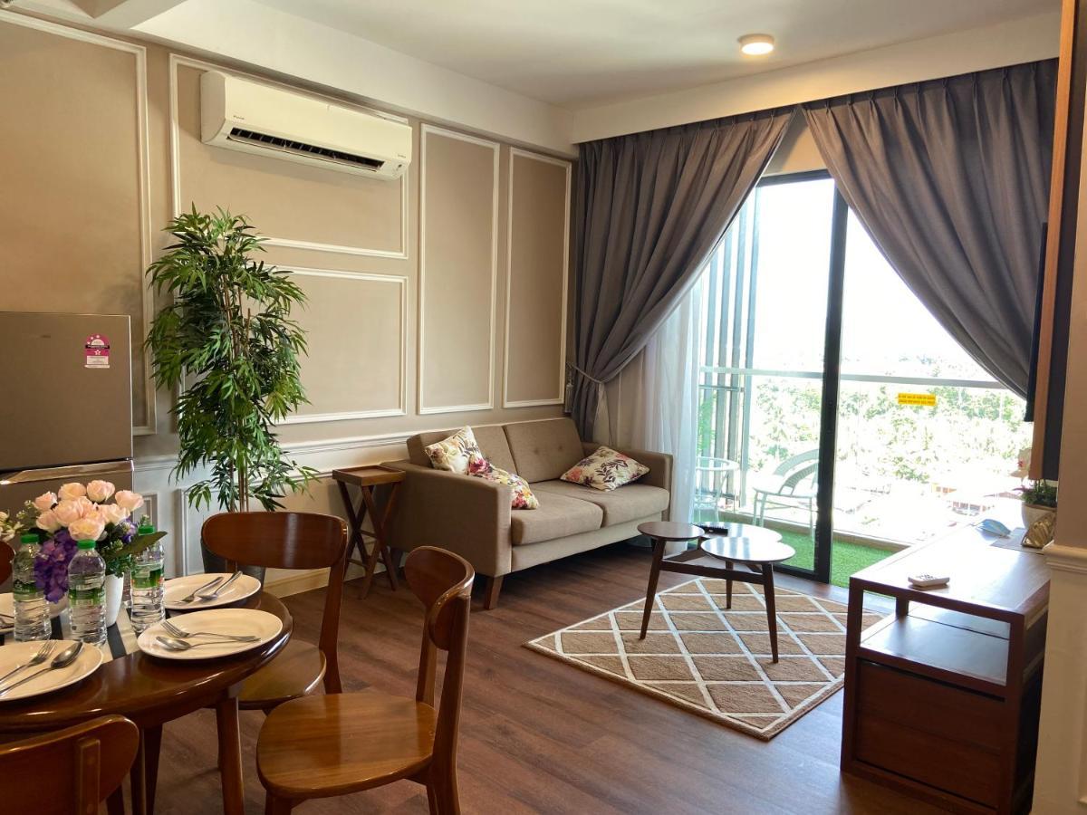 De Lavelle Suites @ Timur Bay Seafront Residence กวนตัน ภายนอก รูปภาพ